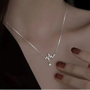 WOMEN NECKLACES